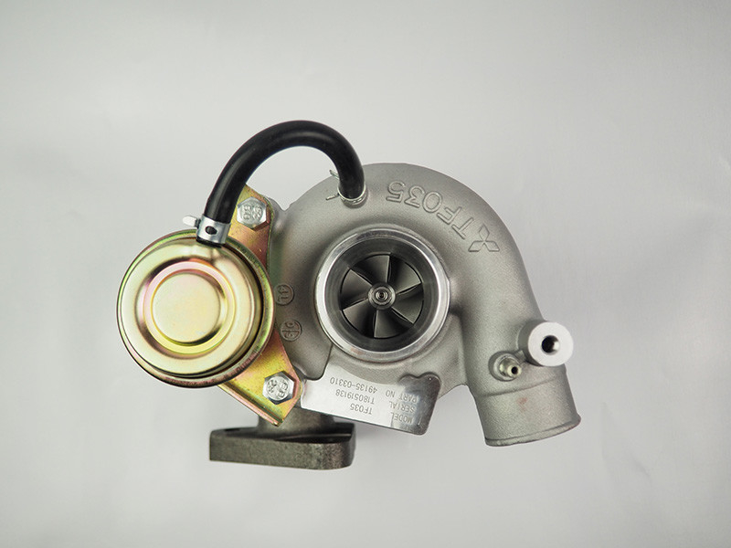 TF035HM Mitsubishi Turbocharger 49135-03300 49135-03301 49135-03311 ME202879 ME190511 Mesin 4M40