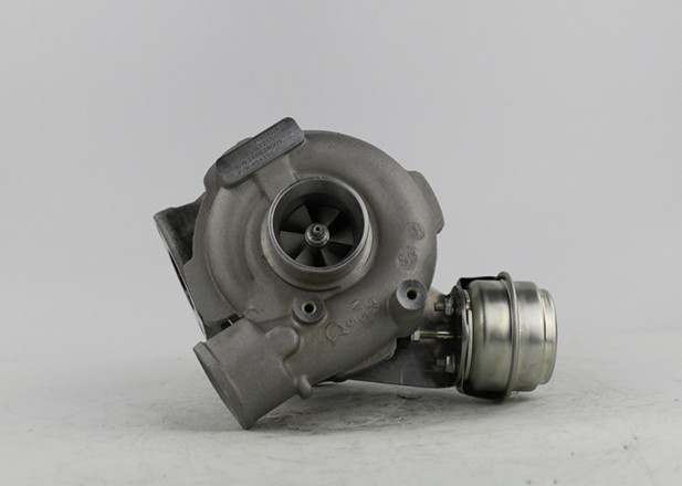 Turbocharger GT2556V 454191-5015S 454191-0015, 454191-0001, 454191-0003 2248906G, 116522489079 Untuk BMW Dengan Mesin M57D